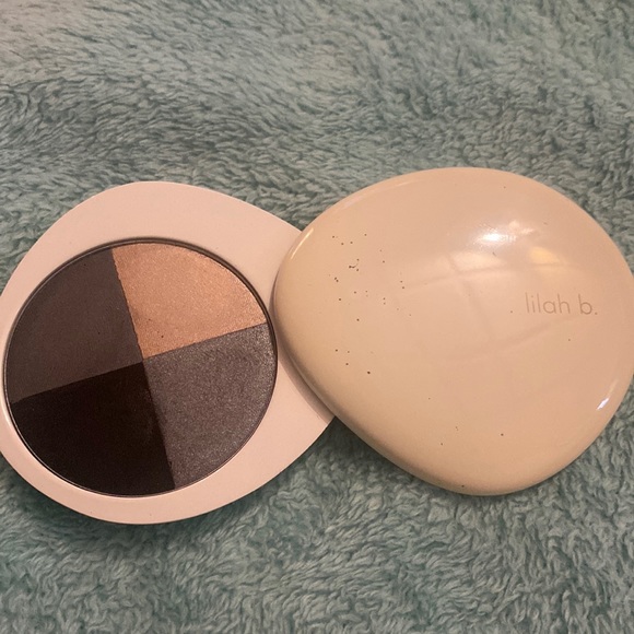 Lilah B. Eyeshadow Quad in B. Fabulousl - Picture 1 of 3